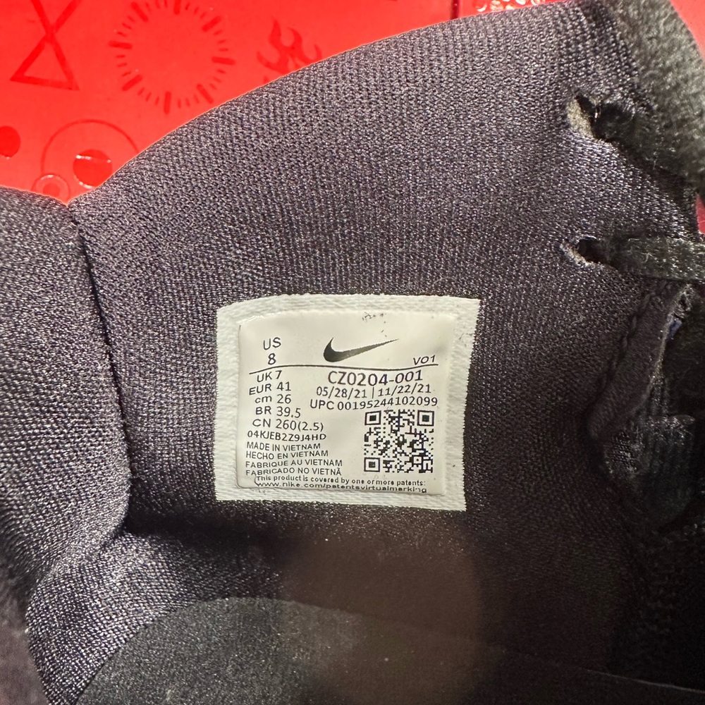 New Nike Kyrie Fire and Ice Basketball Shoes - Picture 6 of 7